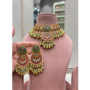 Ensemble collier et boucles d'oreilles en or plaqué laiton de qualité supérieure, tendance, avec moissanite, cadeau de fiançailles, de mariage, pour les occasions spéciales, pour femmes - Product Image 1