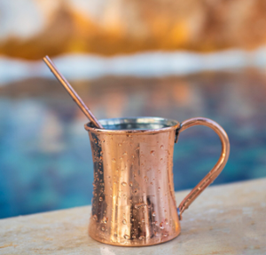 Juego de Tazas Curvas Moscow Mule de Cobre Puro de Lujo, con Acabado Pulido Liso Tipo Espejo, Forma de Reloj de Arena - Product Image 5