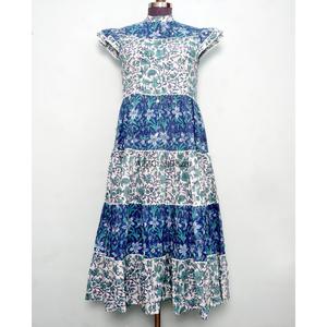 Vestido Maxi Natural Hecho a Mano, Transpirable, Casual, Vintage, para Uso Diario, de Corte Holgado, con Estampado Floral, Cuello en V, Manga Corta con Vuelo - Product Image 1