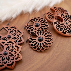 <b>Wooden</b> Floral Earrings With Black Bead Inlay <b>Laser</b> <b>Cut</b> Design Boho Style Jewelry Accessories - Product Image 2