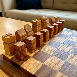 Jeux de société en bois traditionnels uniques et créatifs - Jeux d'intérieur innovants faits à la main avec un thème culturel, écologiques et multi-pièces - Product Image 4