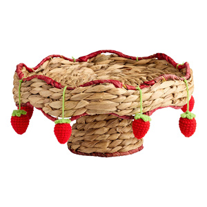 Magnifique support à gâteau en jacinthe d'eau avec décorations en laine et fraises, support décoratif pour servir les gâteaux et la décoration intérieure - Product Image 1