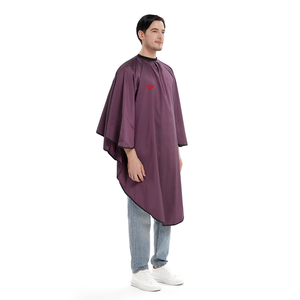 Capes de coiffure imperméables en PVC avec manches longues pour salon de coiffure - Product Image 3