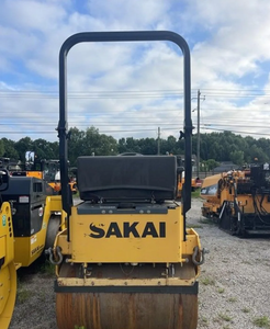 Rodillo Vibratorio Articulado de 3 Toneladas con Doble Tambor de 1200 mm y Sistema de Accionamiento Hidrostático - Product Image 2