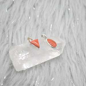 Colgante de plata con coral rojo, delicado colgante de piedras preciosas, joyería hecha a mano, colgante de plata de ley para mujer - Product Image 3