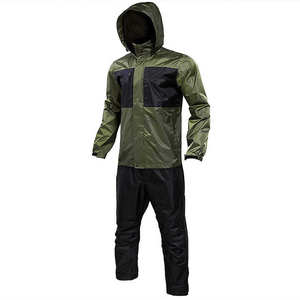 Conjunto de Ropa de Trabajo Unisex con Capucha, Impermeable, Transpirable y de Alta Visibilidad, Chaqueta de Manga Larga y Pantalones Cómodos, en Color Negro y Nylon - Product Image 4