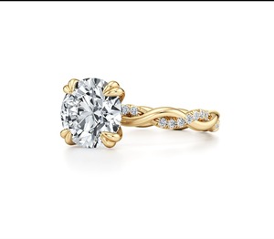 Bague de fiançailles en diamant de laboratoire rond de 1,00 carat, or jaune 9K, solitaire torsadé avec accents de diamants, modèle Copy Pro - Product Image 3