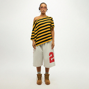 เสื้อยืดคอตตอน 100% น้ำหนัก 230 กรัม แบบเปิดไหล่ แขนสั้น ทรงหลวม สำหรับผู้ชายและผู้หญิง ลายทาง สามารถสั่งทำได้ เสื้อทับด้านนอก - Product Image 6