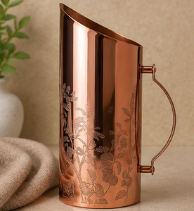Jarra de cobre con diseño botánico grabado, estilo vintage, asa para servir, vajilla ecológica, jarra nórdica de alto brillo premium. - Product Image 4
