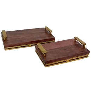 Plateau de service rectangulaire en bois avec poignées métalliques, bord texturé, base rustique, plateau alimentaire en bois massif, décoration, vente en gros - Product Image 5
