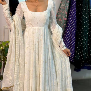 Dernières Tendances de la Mode : Élégant Salwar Kameez Blanc en Georgette avec Broderie Chikankari de Lucknow pour Femme, Tenue Traditionnelle pour Mariage et Fête - Product Image 1