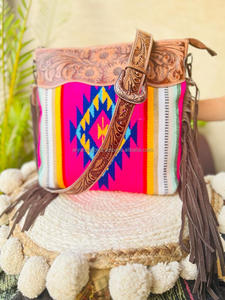 Venta al por mayor a mano de cuero de sillín manta borla bolso elegante tallado a mano de cuero de sillín manta cartera mujeres Combo Set - Product Image 2