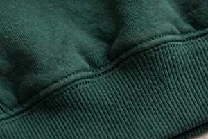 Sweat à capuche décontracté pour femme en molleton de coton respirant avec poches et imprimé frontal, style hiver - Product Image 6