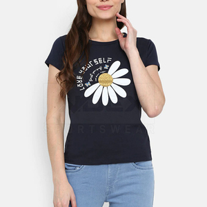 Camiseta de Manga Corta para Mujer, Cuello Redondo, Color Azul Marino, con Estampado de Margaritas, Informal, Primavera-Verano, 100% Algodón, Corte Regular - Product Image 1