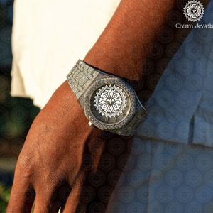 Montre de luxe pour homme Charm Jewells en acier inoxydable, cadran 40 mm, lunette sertie de diamants, mouvement mécanique analogique, résistance à l'eau 10 bars, bouton poussoir - Product Image 4