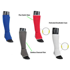 Protège-tibias de karaté U-best bleus, équipement de protection respirant et durable avec coussinets, unisexe, en polyester - Product Image 6