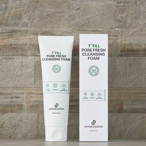 Espuma Limpiadora de Poros Profunda con Extracto de Árbol de Té y Houttuynia para Control de Grasa, Eliminación de Puntos Negros y Aroma Agradable - Product Image 1