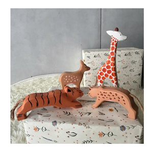 Figuras de Animales de Madera Natural, Juguetes Educativos Montessori para Niños en Edad Preescolar - Product Image 2