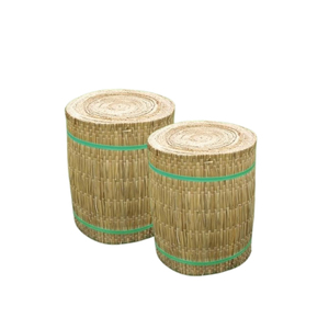 Tapis en fibres naturelles SEDGE MAT pour une utilisation intérieure et extérieure, et pour favoriser la propreté des sols dans les espaces résidentiels et commerciaux - Product Image 1