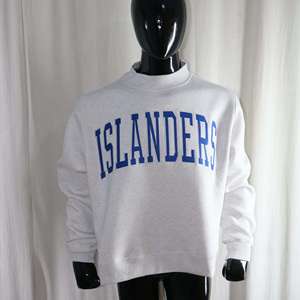 เสื้อสเวตเชิ้ตคอกลม ISLANDERS สีเทาขี้เถ้า ผ้าฟลีซ 100% คอตตอน ปักลาย สำหรับฤดูหนาว แบบยูนิเซ็กส์  ข้อมูลสินค้า.fzyps Sports - Product Image 2