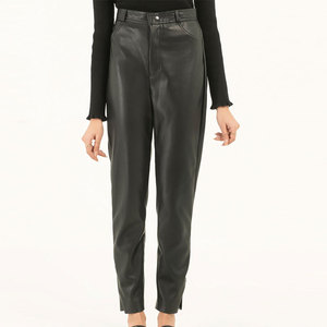 Pantalones de Cuero para Mujer, Corte Recto Clásico de Invierno, Secado Rápido, Transpirables, para Oficina Moderna y Estilo de Fin de Semana - Product Image 1