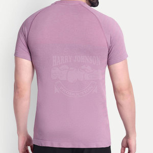 Camiseta de Manga Corta para Hombre Harry Johnson, Corte Ajustado, Cuello Redondo, Patrón de Letras en Relieve, Tejido de Punto, Secado Rápido, Ropa Casual - Product Image 3