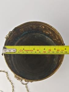 Pot de fleurs suspendu avec motif gravé pour une décoration élégante de la maison, idéal pour les plantes de balcon, de fenêtre et l'affichage de plantes d'intérieur. - Product Image 6