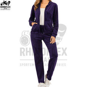 Ensemble de survêtement en velours pour femme avec strass personnalisés OEM, comprenant un sweat à capuche court et un pantalon évasé, ensemble de jogging deux pièces pour femme, tenue décontractée - Product Image 5