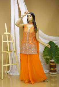 Ensemble pour femme Kurti et pantalon palazzo en georgette brodée orange, coupe classique, sans manches, style traditionnel indien pakistanais, pour les occasions spéciales - Product Image 2
