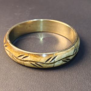 Trending Vintage Style Brass Bangle with Carved Bone Inlay Ethnic Indian Brass Bracelet Engraved Pattern Metal Durable Jewelry - Product Image 6