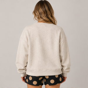 Ensemble short et haut décontracté 2 pièces pour femme, col rond, motif pois géants, style universitaire, couleur avoine, personnalisable - Product Image 2