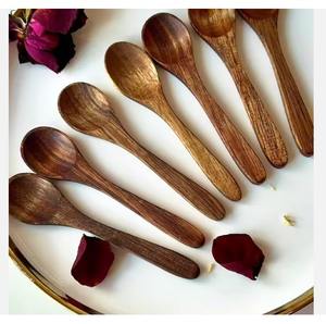 Cuchara de Cocina de Madera Hecha a Mano, Herramienta de Cocina Duradera para Saltear, Sopas, Salsas y Repostería, Disponible a Precio de Exportación - Product Image 2