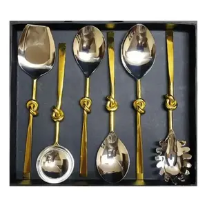 Juego de cubiertos de metal de estilo europeo clásico, perfecto para restaurantes de alta gastronomía y decoración de mesas de primera calidad. - Product Image 6
