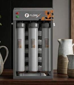 Sistema de purificación de agua por ósmosis inversa de alta capacidad que ofrece una filtración eficiente y un suministro de agua potable limpia y segura. - Product Image 1