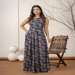 ชุดเซ็ตเสื้อพิมพ์ลายและกระโปรงยาวสำหรับผู้หญิง ชุดกระโปรงผ้าฝ้ายสไตล์ชาติพันธุ์แบบไม่มีแขนสำหรับสุภาพสตรี - Product Image 1