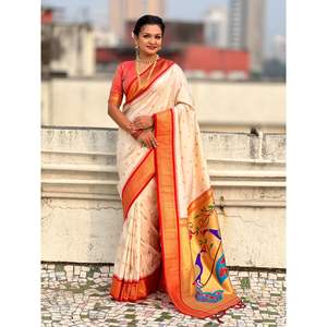 Sari long pour femme en soie Paithani traditionnelle Elite Weaves avec motifs tissés Zari et pallu paon Meenakari - Product Image 6