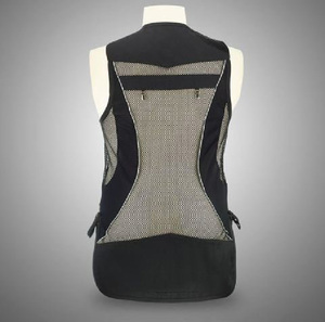 เสื้อกั๊กยิงปืนโพลีเอสเตอร์สั่งทำขายส่ง น้ำหนักเบา สำหรับการล่าสัตว์กลางแจ้งและการฝึกยิงเป้า พร้อมโลโก้ OEM - Product Image 6