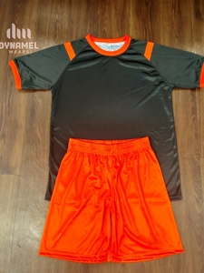 ชุดเสื้อฟุตบอลแบบซับลิเมชั่นสั่งทำพิเศษสำหรับผู้ชาย คอวี แขนสั้น ระบายเหงื่อได้ดี ชุดยูนิฟอร์มทีมฟุตบอล - Product Image 6
