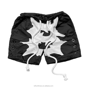 Shorts de Playa para Hombre en Poliéster Negro con Aplique Blanco de Logo de Murciélago, Cintura con Cordón Ajustable, Estilo Urbano, Secado Rápido - Product Image 4