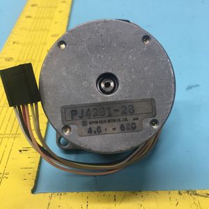 มอเตอร์สเต็ปเปอร์ Nippon Pulse Motor รุ่น PJ42B1-28, 176699 - อุปกรณ์และอะไหล่เซมิคอนดักเตอร์ระดับโลกที่เชื่อถือได้ - Product Image 3