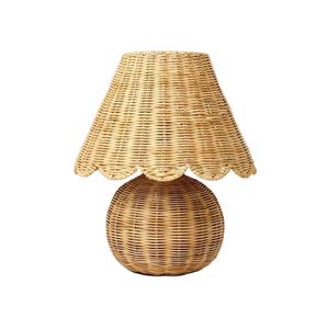 Lámpara de mesa de mimbre y ratán tejida a mano, diseño de cúpula, iluminación artesanal, éxito de ventas sostenible, para pedidos al por mayor y exportación. - Product Image 1