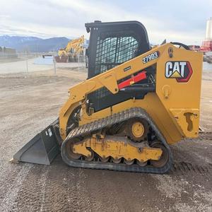 Chargeuse compacte Strong Cat 279D3 conçue pour les travaux agricoles, d'aménagement paysager et de construction intensifs, offrant des performances à long terme. - Product Image 6
