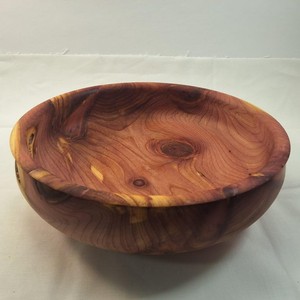 Tazón Ovalado de Madera de Cedro Hecho a Mano con Borde de Corte Natural - Venta al por Mayor - Product Image 3