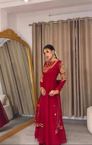 Traje Anarkali Rojo Bordado Hasta el Suelo con Dupatta, Vestido de Boda Tradicional Indio Pakistaní para Mujer - Product Image 2