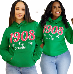 Sweat à capuche vert AKA 2026 en chenille rose 1908 et logo brodé blanc Alpha Kappa Alpha pour femme, idéal pour les sororités - Product Image 1