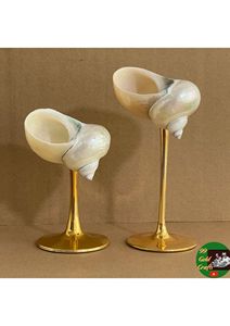 Verre à vin élégant en forme de coquillage, fait main, style côtier haut de gamme, décoration de table et service de boissons - Product Image 1