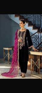 Salwar Kameez traditionnel en modal et polyester pour femme, coupe ample, longueur standard, idéal pour les mariages, fabriqué à partir de matériaux recyclés, par Fashionista International. - Product Image 3