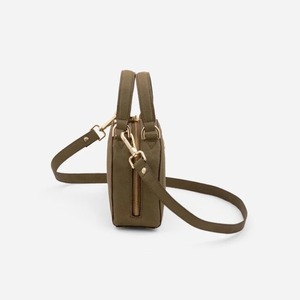 Sac bandoulière pour femme en cuir de tomate bio avec logo personnalisé, poignée supérieure, fermeture éclair, forme coquille, intérieur - Product Image 3