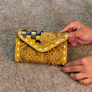 กระเป๋าคลัทช์หนังแท้สำหรับสตรีสไตล์วินเทจกันน้ำกันขโมยของขวัญส่วนตัว - Product Image 1