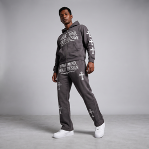 Conjunto deportivo gris con capucha y cremallera para hombre, con estampado de letras y diseño cruzado - Product Image 1